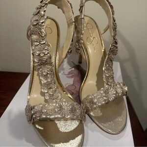 Elegant Jessica Simpson Floral Embellished Sandals